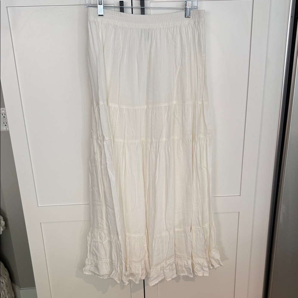 American Eagle Outfitters Cream Tiered Maxi Skirt